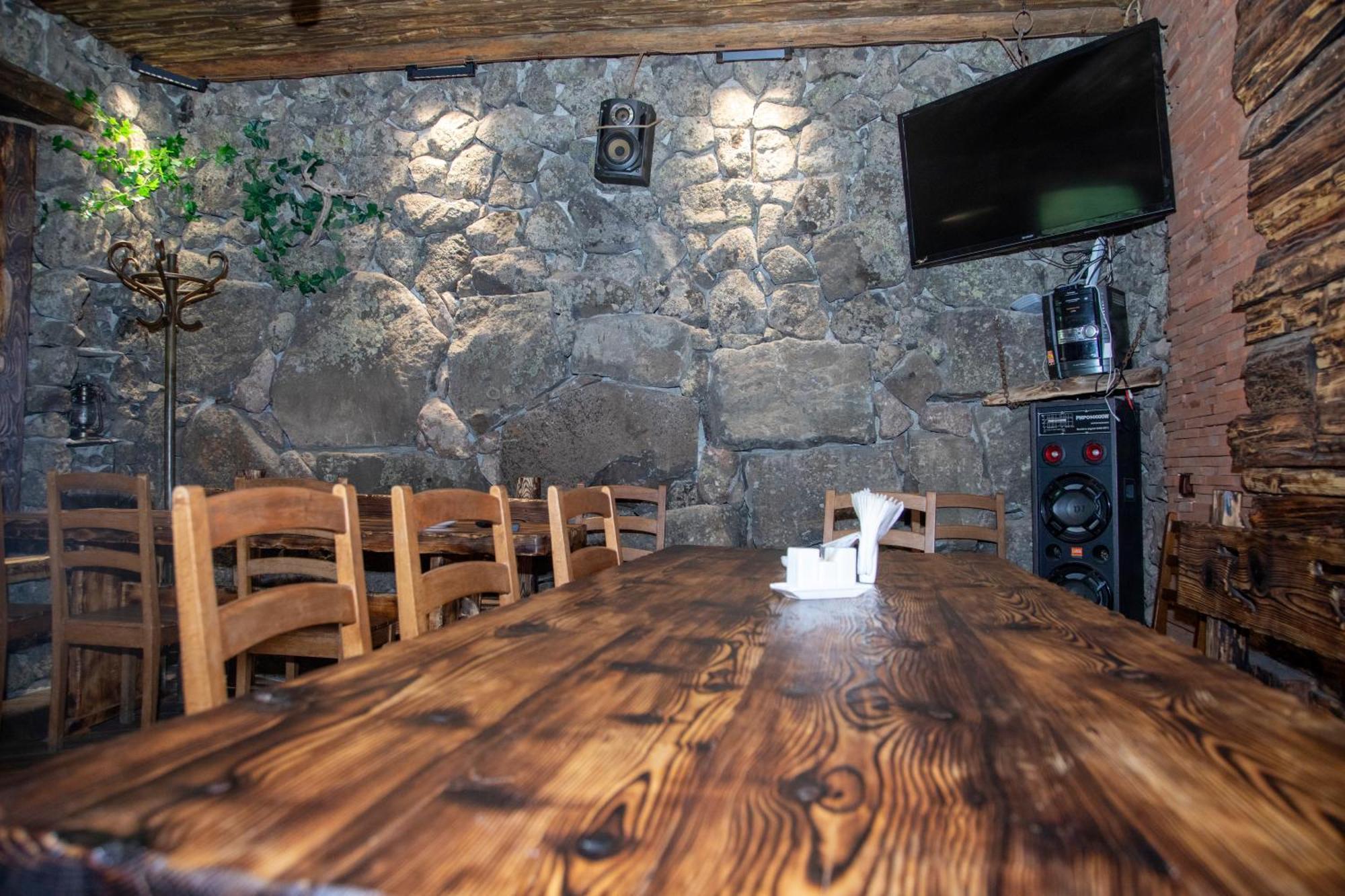 Fish Hotel Akhalkalaki ภายนอก รูปภาพ