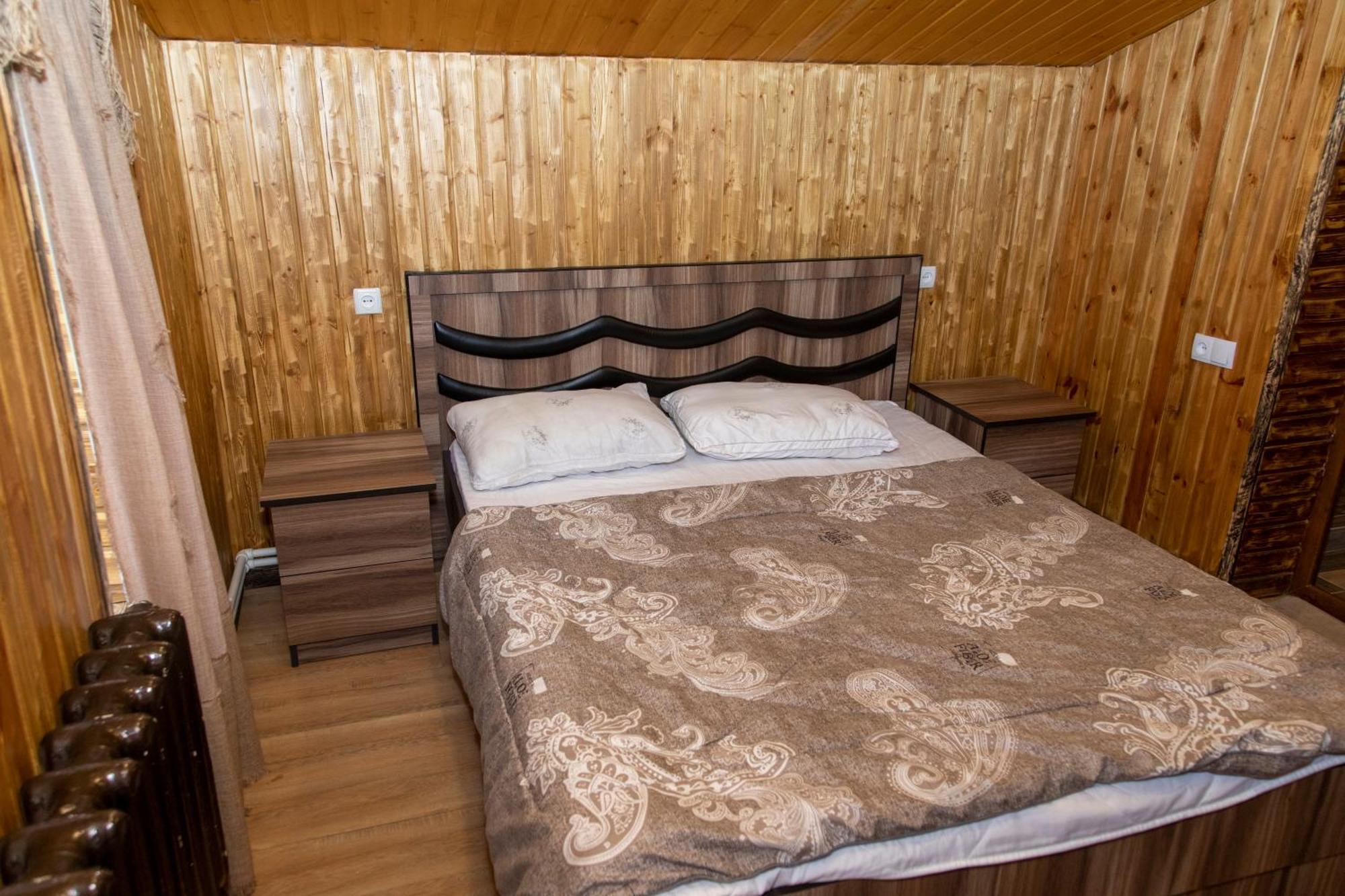 Fish Hotel Akhalkalaki ภายนอก รูปภาพ